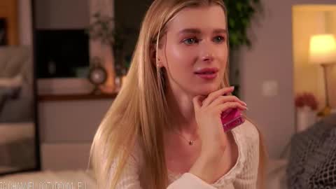 Snapshot of brave_journey chatting on September 10, 2025, 8:31 pm Eli online show from September 10, 2025, 8:31 pm