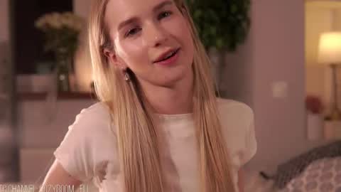 Snapshot of brave_journey chatting on September 27, 2025, 11:32 pm Eli online show from September 27, 2025, 11:32 pm