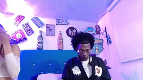 Snapshot of breazer__ chatting on October 15, 2025, 12:33 am breazer__ online show from October 15, 2025, 12:33 am