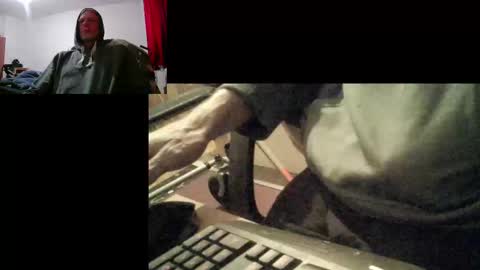 Snapshot of bremer64 chatting on February 15, 2025, 10:00 am bremer64 online show from February 15, 2025, 10:00 am