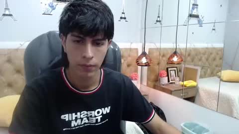 Esteban online show from February 13, 2025, 1:19 am