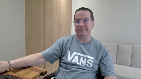 Snapshot of brettdj chatting on November 2, 2025, 1:46 pm Brett online show from November 2, 2025, 1:46 pm