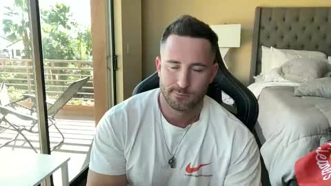 Brett Mycles online show from November 24, 2025, 6:18 pm