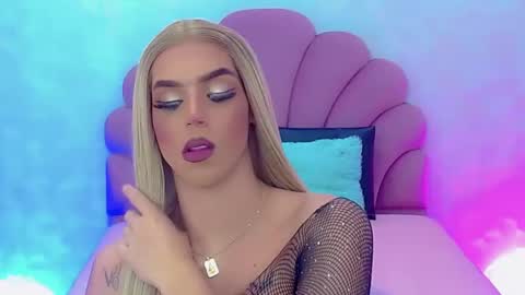 BRIANA online show from December 11, 2024, 3:37 pm