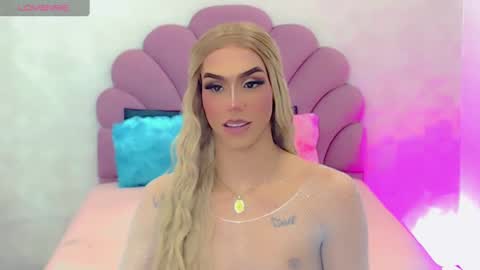 BRIANA online show from February 15, 2025, 10:55 am