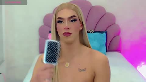 BRIANA online show from February 18, 2025, 4:48 am