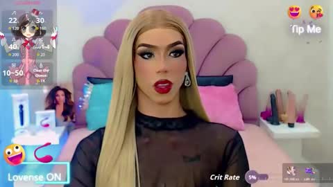 BRIANA online show from October 31, 2025, 3:02 pm