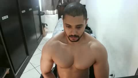 Snapshot of brianaries chatting on December 17, 2025, 4:57 pm brianaries online show from December 17, 2025, 4:57 pm