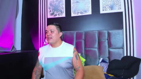 brianhot_fire online show from December 4, 2025, 3:38 am