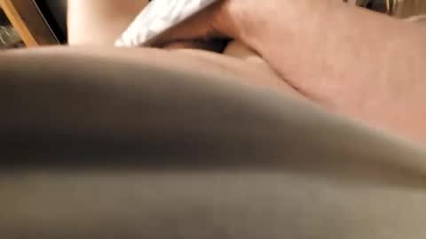 Snapshot of brianriver chatting on September 27, 2025, 4:50 am brianriver online show from September 27, 2025, 4:50 am