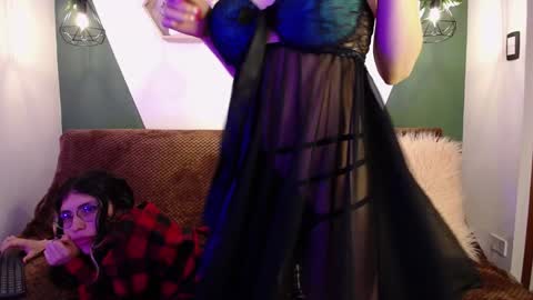 Snapshot of briarandblair chatting on January 11, 2025, 2:04 pm briarandblair online show from January 11, 2025, 2:04 pm