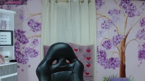 Snapshot of briathomas chatting on September 20, 2025, 2:45 am DAYANNA online show from September 20, 2025, 2:45 am