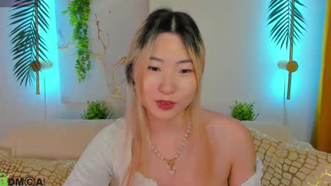 Snapshot of bridgetbottrel chatting on September 11, 2025, 7:08 am Bridget online show from September 11, 2025, 7:08 am