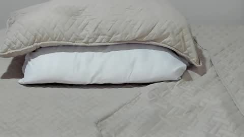 Snapshot of bridgetrodriguez chatting on January 9, 2025, 8:55 pm online show from January 9, 2025, 8:55 pm