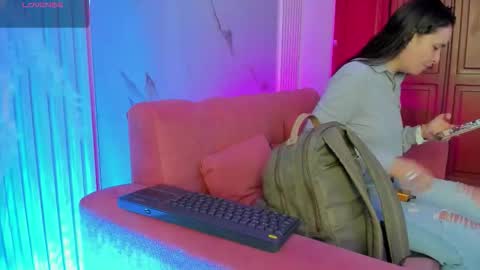 Snapshot of bridgetrodriguez chatting on October 16, 2025, 12:28 pm online show from October 16, 2025, 12:28 pm