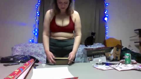 Snapshot of bridgette1992 chatting on December 18, 2025, 10:05 pm Bridgette1992 online show from December 18, 2025, 10:05 pm