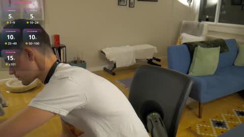 Snapshot of bright_bi chatting on December 11, 2024, 1:47 am bright bi online show from December 11, 2024, 1:47 am