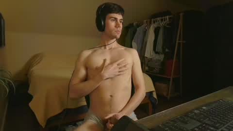 Snapshot of bright_bi chatting on March 9, 2025, 5:33 am bright bi online show from March 9, 2025, 5:33 am