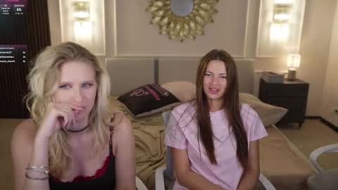 Snapshot of bright_diamonds_054 chatting on September 10, 2025, 7:03 pm Diamonds Girls online show from September 10, 2025, 7:03 pm