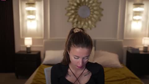 Snapshot of bright_diamonds_054 chatting on September 22, 2025, 1:02 pm Diamonds Girls online show from September 22, 2025, 1:02 pm
