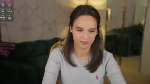 Diamonds Girls online show from October 28, 2025, 8:33 pm