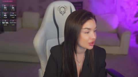 Diamonds Girls online show from November 17, 2025, 11:49 am