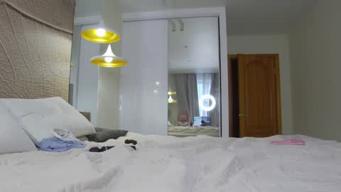 Snapshot of brightrays__ chatting on January 13, 2025, 4:07 am Amina Adelina online show from January 13, 2025, 4:07 am