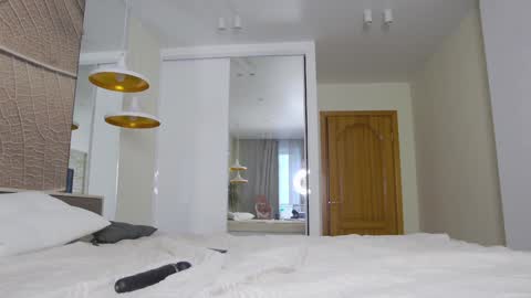 Snapshot of brightrays__ chatting on January 15, 2025, 4:57 am Amina Adelina online show from January 15, 2025, 4:57 am