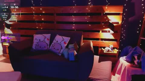  Brigiitte  online show from October 17, 2025, 4:37 am