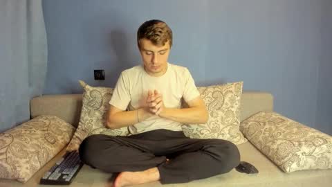 Snapshot of bristlebback chatting on September 11, 2025, 4:18 pm bristlebback online show from September 11, 2025, 4:18 pm