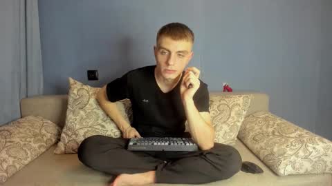 Snapshot of bristlebback chatting on September 13, 2025, 4:07 pm bristlebback online show from September 13, 2025, 4:07 pm