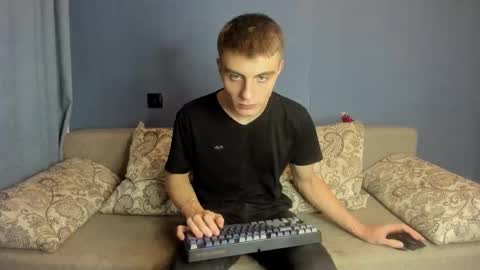 Snapshot of bristlebback chatting on September 23, 2025, 3:15 pm bristlebback online show from September 23, 2025, 3:15 pm