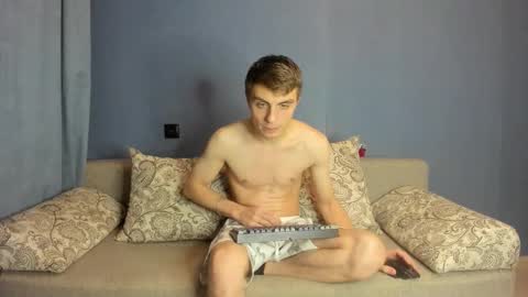 Snapshot of bristlebback chatting on November 5, 2025, 4:51 pm bristlebback online show from November 5, 2025, 4:51 pm