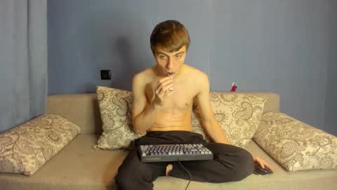 Snapshot of bristlebback chatting on November 22, 2025, 8:41 pm bristlebback online show from November 22, 2025, 8:41 pm