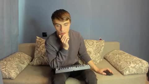 Snapshot of bristlebback chatting on December 1, 2025, 7:02 am bristlebback online show from December 1, 2025, 7:02 am