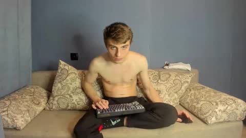 Snapshot of bristlebback chatting on December 1, 2025, 7:08 pm bristlebback online show from December 1, 2025, 7:08 pm