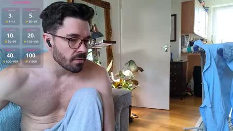 Snapshot of britishpoet chatting on September 17, 2025, 11:01 am Callum online show from September 17, 2025, 11:01 am