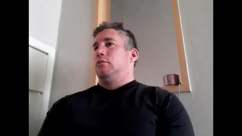 Snapshot of britishricky chatting on November 28, 2025, 5:32 am BritishRicky online show from November 28, 2025, 5:32 am