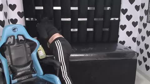 Britney  online show from January 30, 2025, 9:47 am