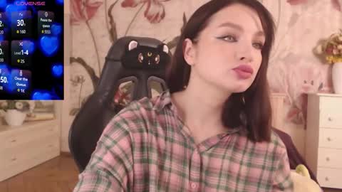 britneybarker online show from September 21, 2025, 4:03 am