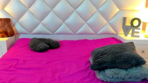 Brittany  online show from February 14, 2025, 2:07 am