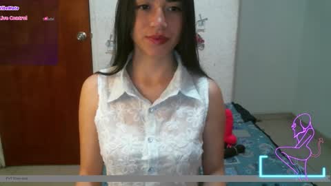 Snapshot of brittanymilan156 chatting on October 17, 2025, 12:19 pm BRITTANY online show from October 17, 2025, 12:19 pm
