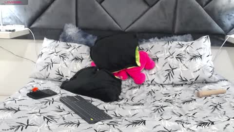 Briyith Gonza online show from January 14, 2025, 3:11 am