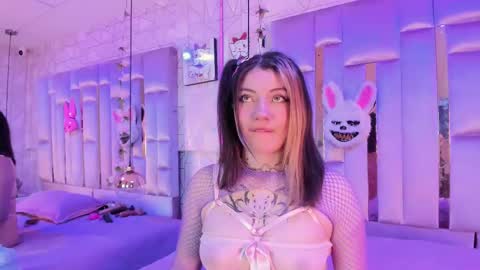 Snapshot of broklin_white23 chatting on February 27, 2025, 1:07 pm online show from February 27, 2025, 1:07 pm