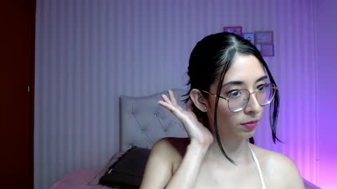 Brook Loves online show from December 19, 2024, 5:18 am