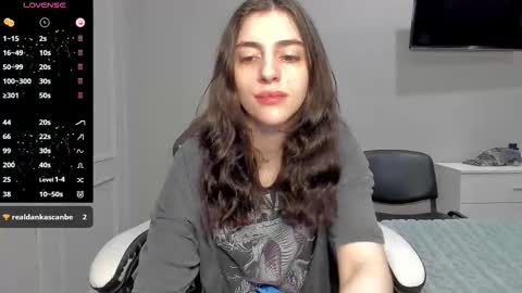 broosnica1 online show from November 21, 2025, 6:34 am