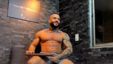 brucedallas online show from October 9, 2025, 2:53 am