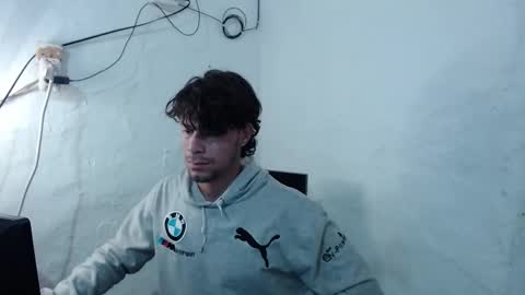 brucewayne1_ online show from October 2, 2025, 12:23 pm