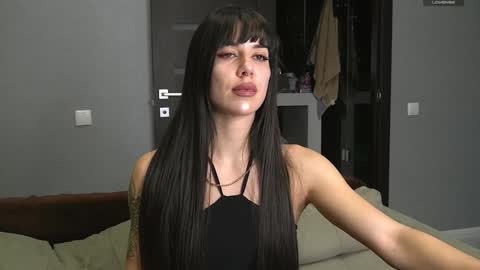 Snapshot of brunette_from_the_moon chatting on December 29, 2024, 6:27 pm Alice online show from December 29, 2024, 6:27 pm