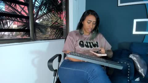 Snapshot of brunettesexyy0 chatting on January 16, 2025, 9:51 pm brunette online show from January 16, 2025, 9:51 pm